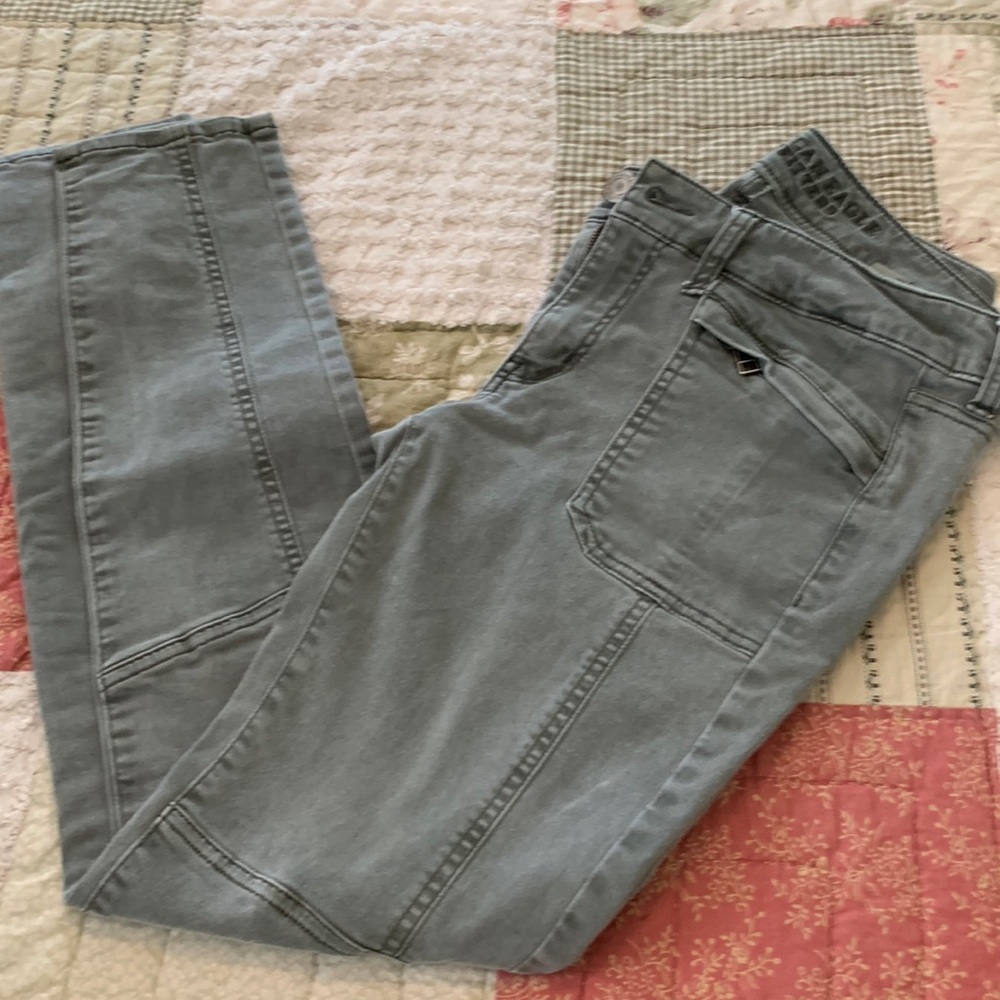 American Eagle Jeggings Khaki Green size 6 low rise